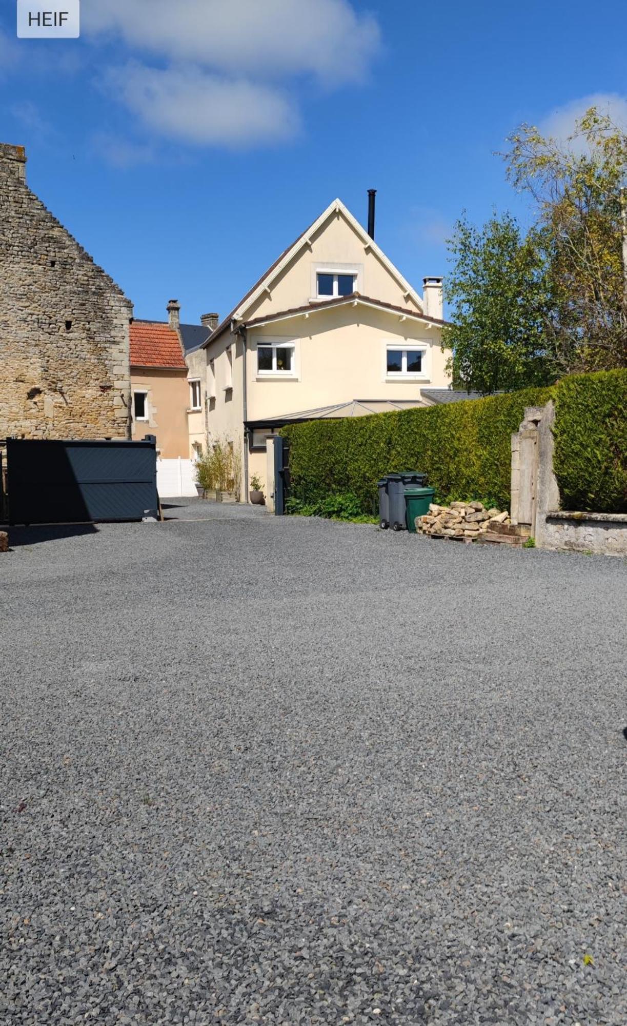 Logement Cosy Parking Prive Situe Au Coeur Du Village Reviers Bagian luar foto