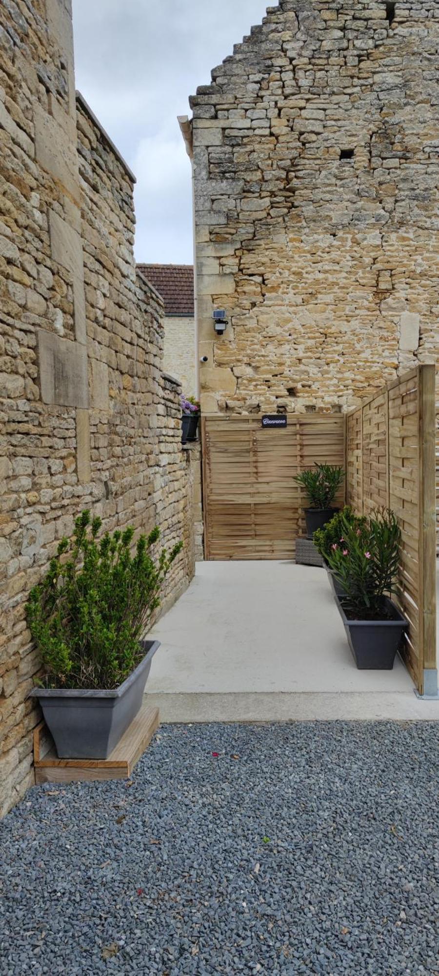 Logement Cosy Parking Prive Situe Au Coeur Du Village Reviers Bagian luar foto